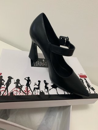 Scarpe décolleté nere con tacco