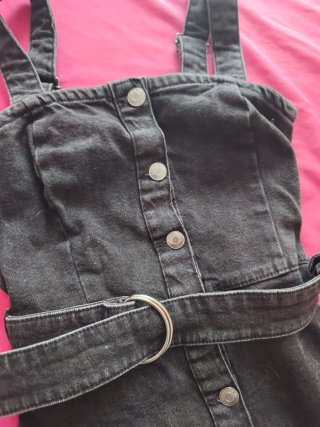 Vestido vaquero negro con cinturón