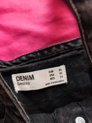 Vestido vaquero negro con cinturón