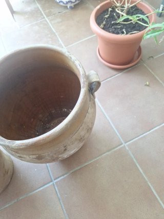 Orzas antiguas de barro vidriado