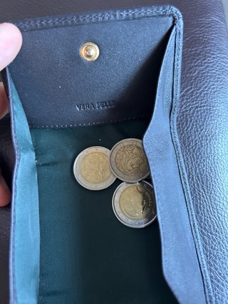 Monedero de piel negro