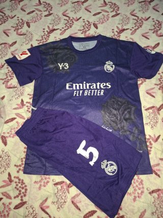 Camiseta Hummel Sevilla Graffiti Talla M