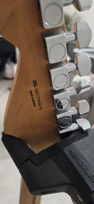 Fender Stratocaster Buttercream