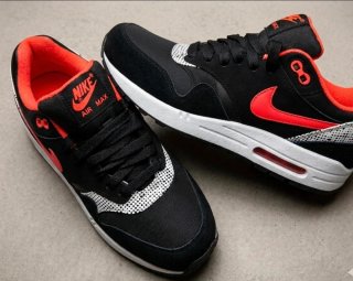 Zapatillas Nike Air Max Negras y Rojas