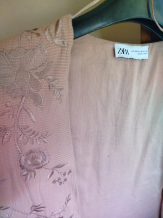 Kimono Zara bordado rosa Talla M