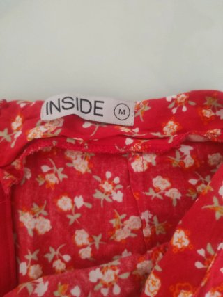 Falda corta floral roja
