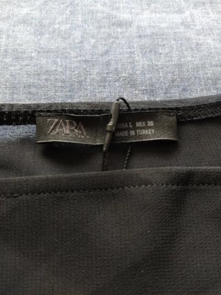 Body Zara escote barco semi-opaco