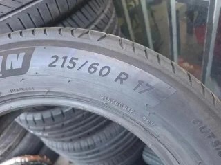 215 60 R17 96V Michelin - 1 neumático +75%