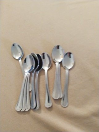 Juego de12cucharas de café de metal.