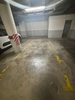 Garaje en venta en Mercado en Alicante