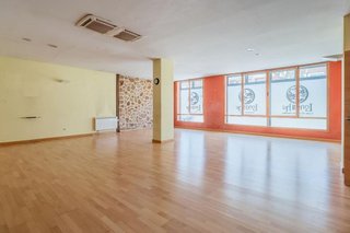 Local comercial en venta en El Pilar - Bripac en Alcalá de Henares