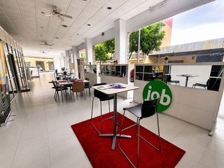 Local comercial en venta en Zona Avenida al Vedat en Torrent