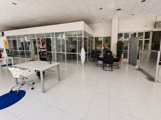 Local comercial en venta en Zona Avenida al Vedat en Torrent