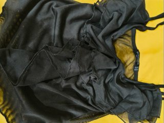 Camiseta tirantes con transparencia