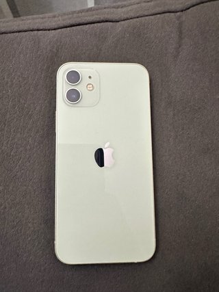 iPhone 12 Apple