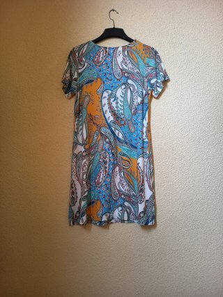 Vestido estampado paisley naranja y azul