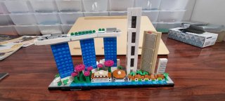 LEGO Architecture Singapore 21057