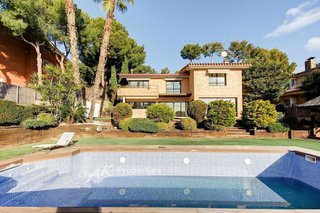 Chalet en alquiler en Bellamar en Castelldefels