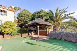 Chalet en alquiler en Bellamar en Castelldefels