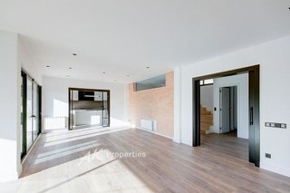 Chalet en alquiler en Bellamar en Castelldefels