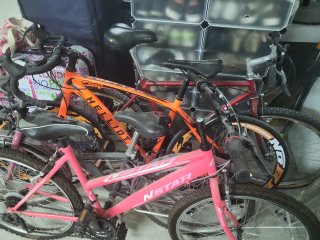 4 Bicicletas Viejas Ruedas Desinfladas