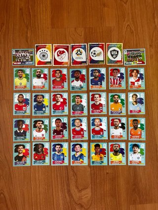Álbum Mundial 2026 y 35 cromos