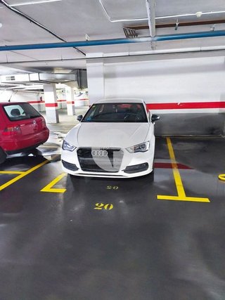 Garaje en venta en La Cogullada en Terrassa