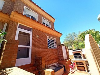 Casa adosada en alquiler en Los Girasoles en San Vicente del Raspeig/Sant Vicent del Raspeig