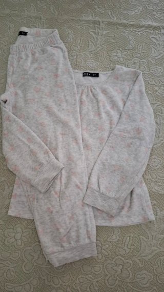 Pijama niña Carrefour Talla 6-7
