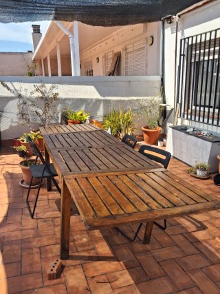 Mesa de exterior tipo teca