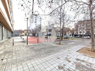 Garaje en venta en La Cogullada en Terrassa