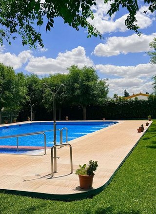 Casa pareada en alquiler en Espartinas