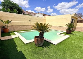 Casa pareada en alquiler en Espartinas