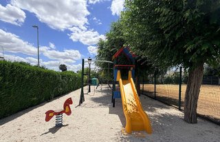 Casa pareada en alquiler en Espartinas