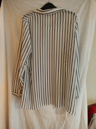 Camisa Rayas Blanco y Azul marino