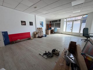 Local comercial en venta en Núcleo Urbano en Pobla de Vallbona (la)