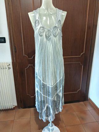 Maxi abito indiano asimmetrico