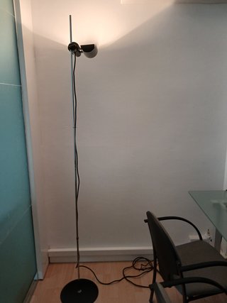 Lampada da terra Vico Magistretti