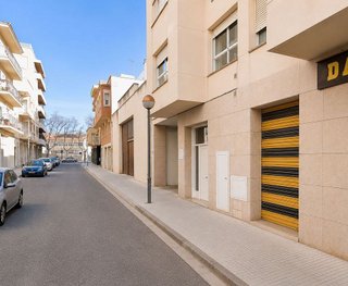 Garaje en venta en Casc Antic - Nou Cambrils en Cambrils