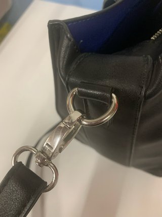 Bolso efecto piel negro