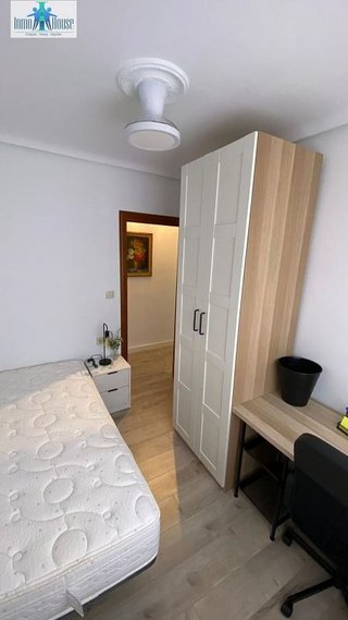 Piso en alquiler en Franciscanos en Albacete
