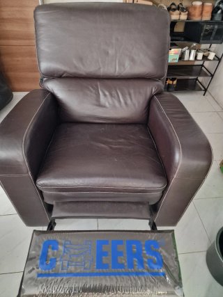 Sillón de piel marrón