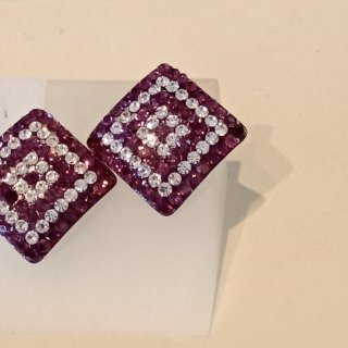 Orecchini a lobo  cristalli viola e bianchi