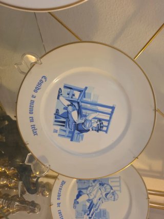 Collezione di 3 piatti decorativi