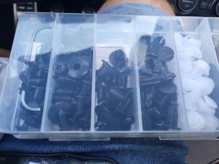 Caja 100 Grapas Coche