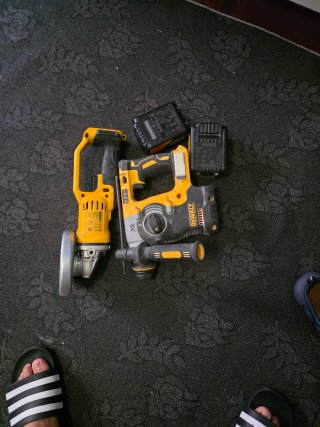 Taladro y Radial Dewalt + Baterías