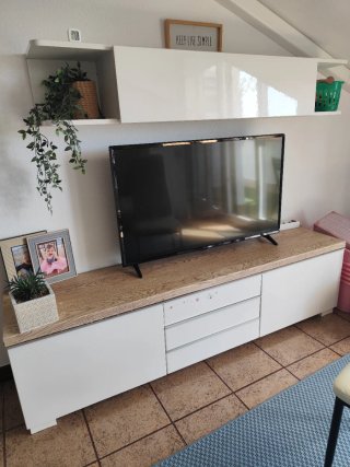 REGALO está en NOJA  Mueble TV y Mueble de Ikea