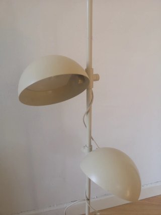 Lámpara de pie IKEA beige