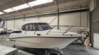 Barco Pegazus 790 Cabinado