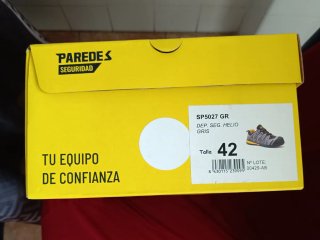 Zapatillas Paredes Seguridad Talla 42 a estrenar